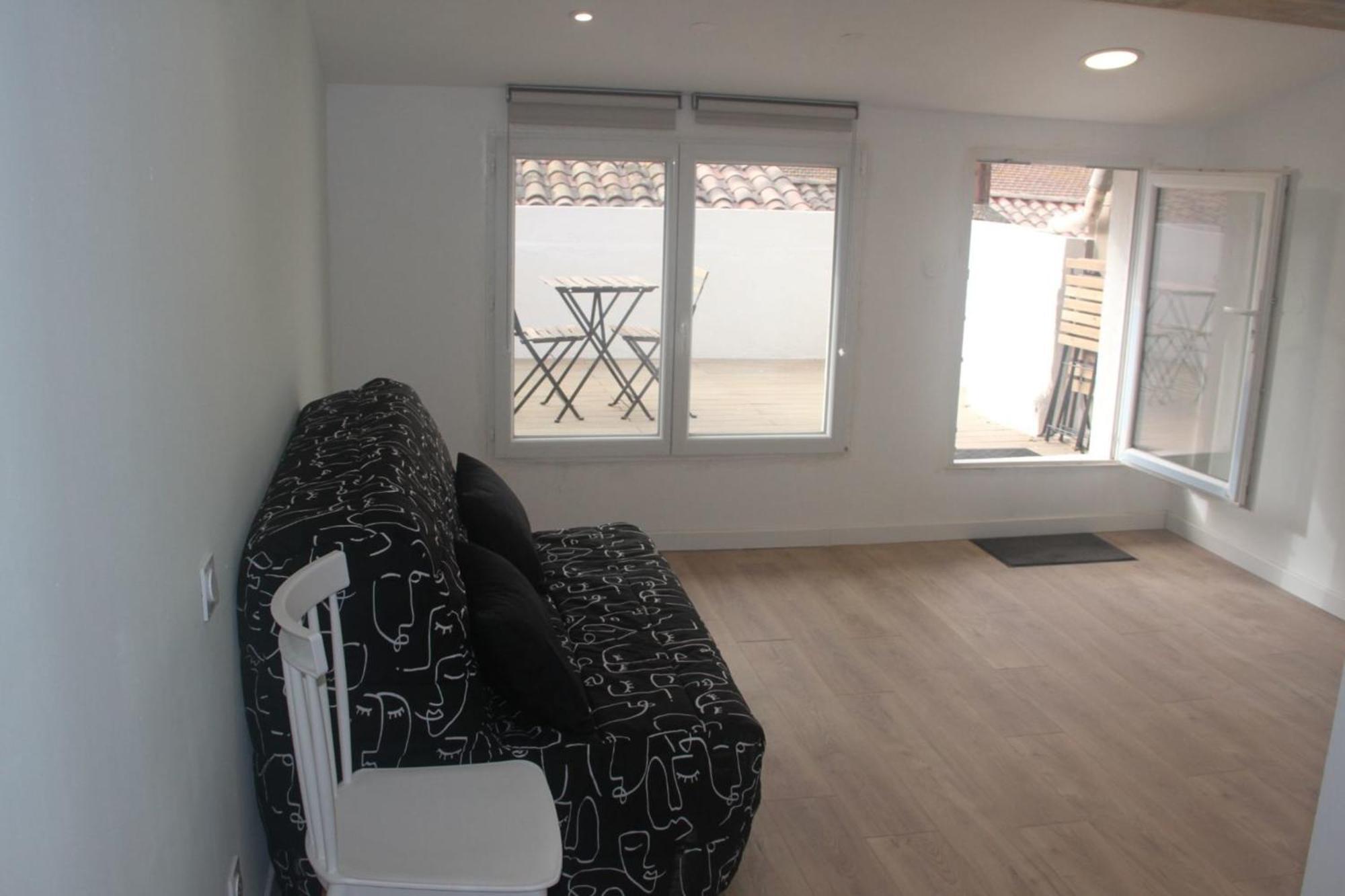Apartment With View On The Of *